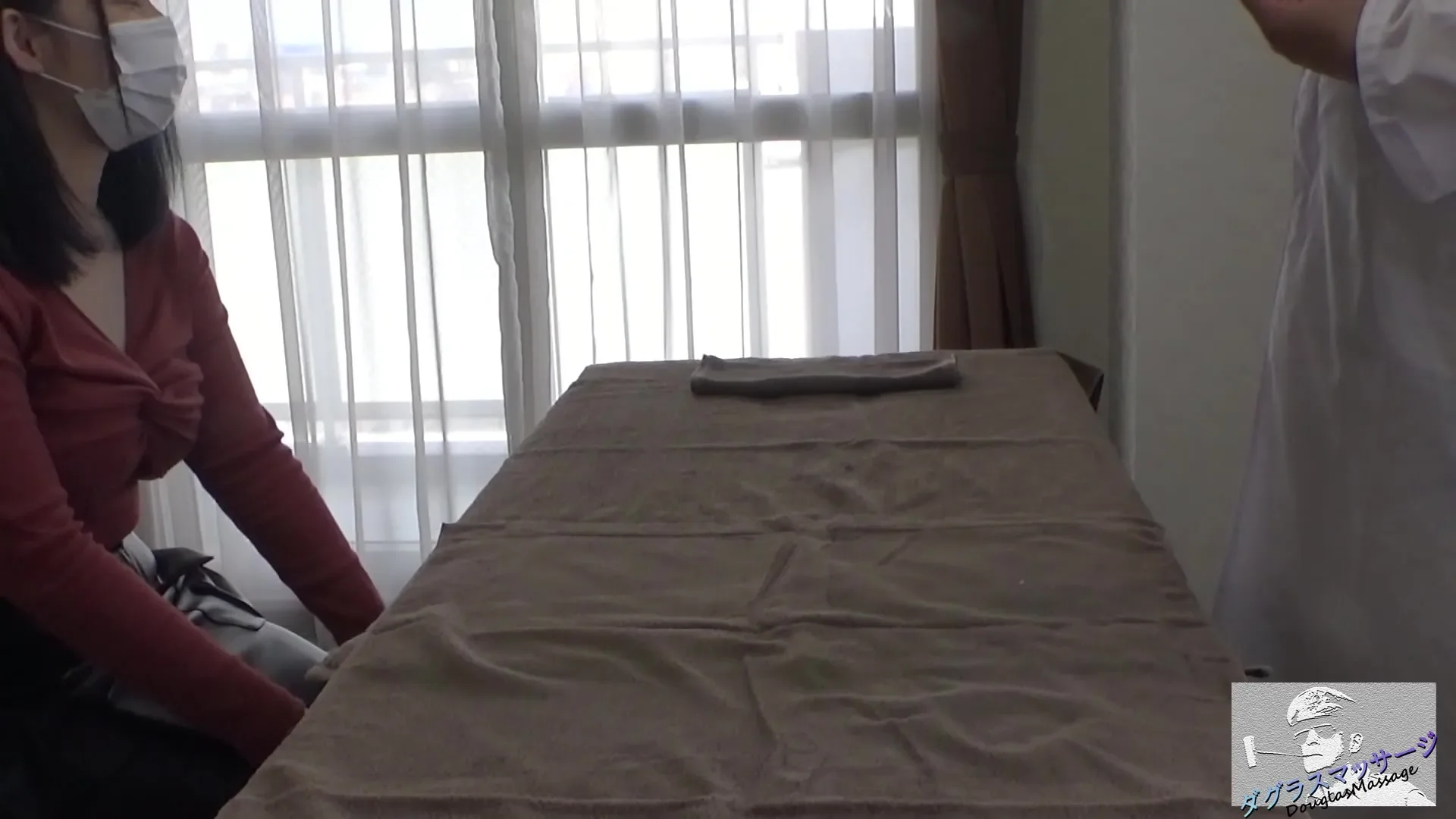 Plump big breasts daughter who rolls out side milk likes cock more than electric massage!