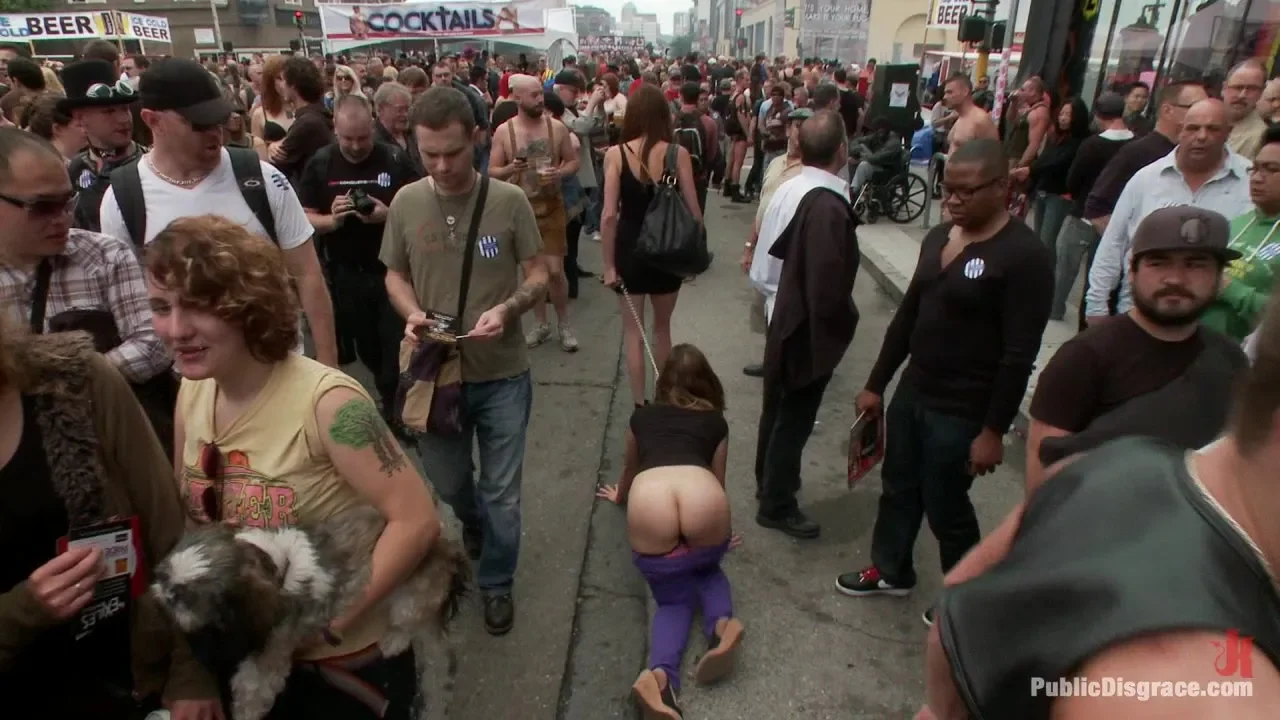 Pretty gets fucked by strangers