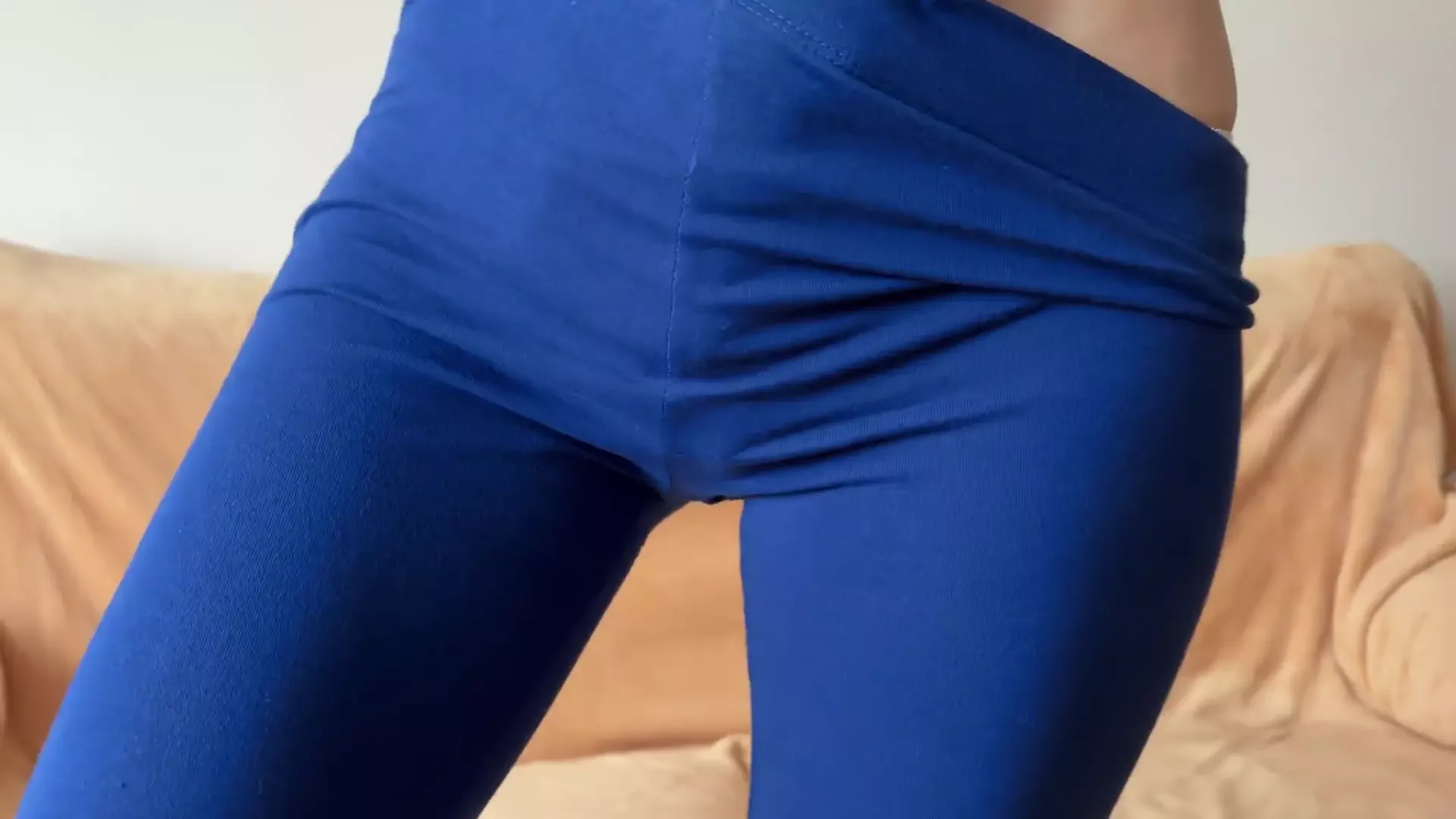Secret Fuck with Bestie, Pussy Licking and Massive Creampie