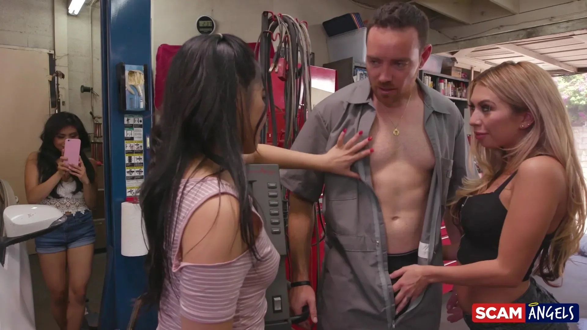Wild threesome with naughty Vietnamese