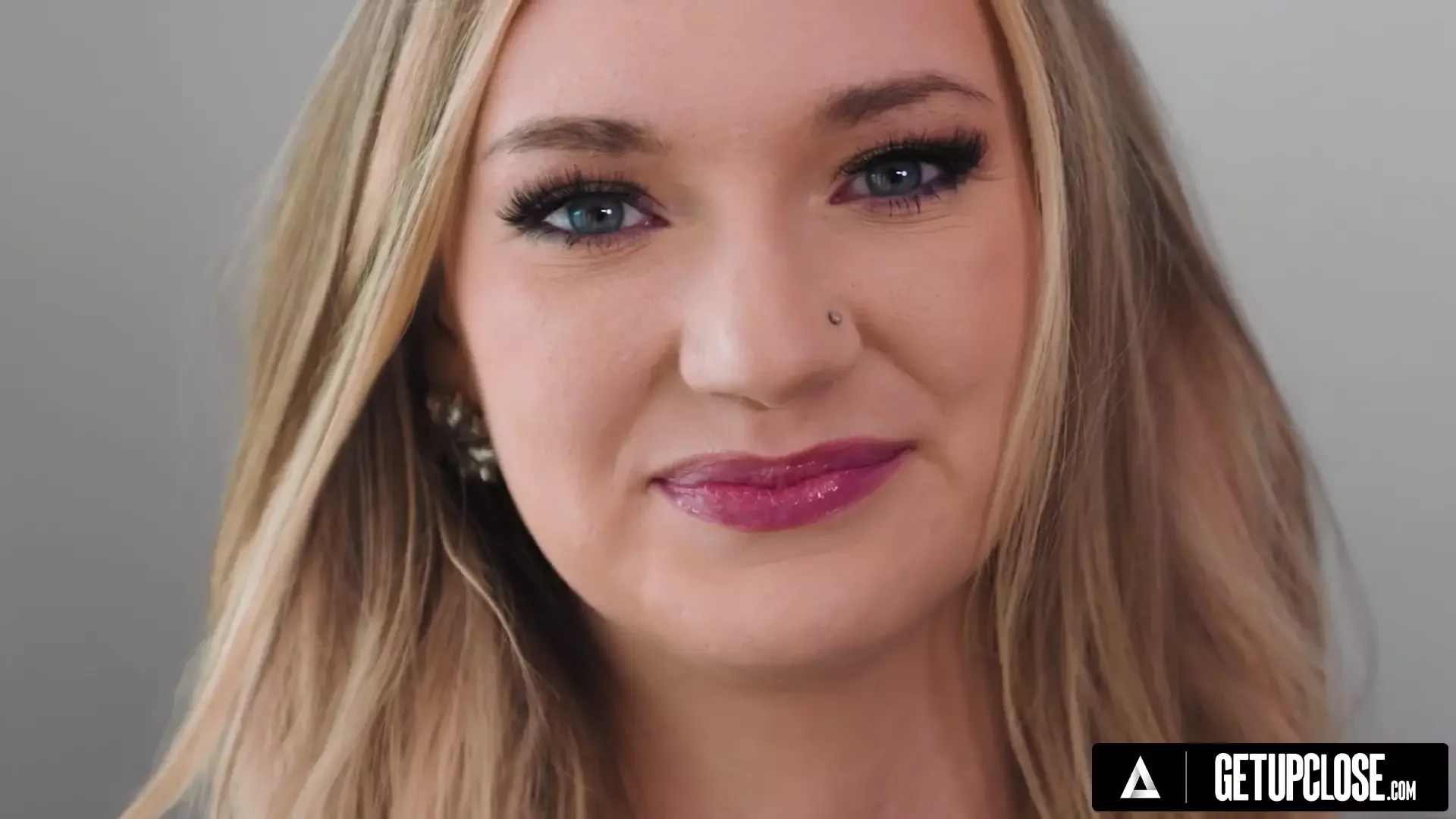 Stunning Petite Blonde Daisy Lavoy Craves Her Pussy Rough Stuffed with Donnie...