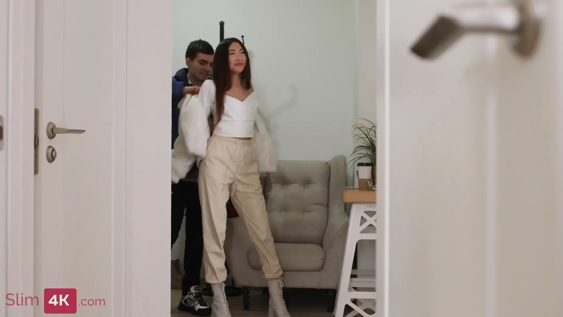 Warming Exotic Girl Up with His Dick