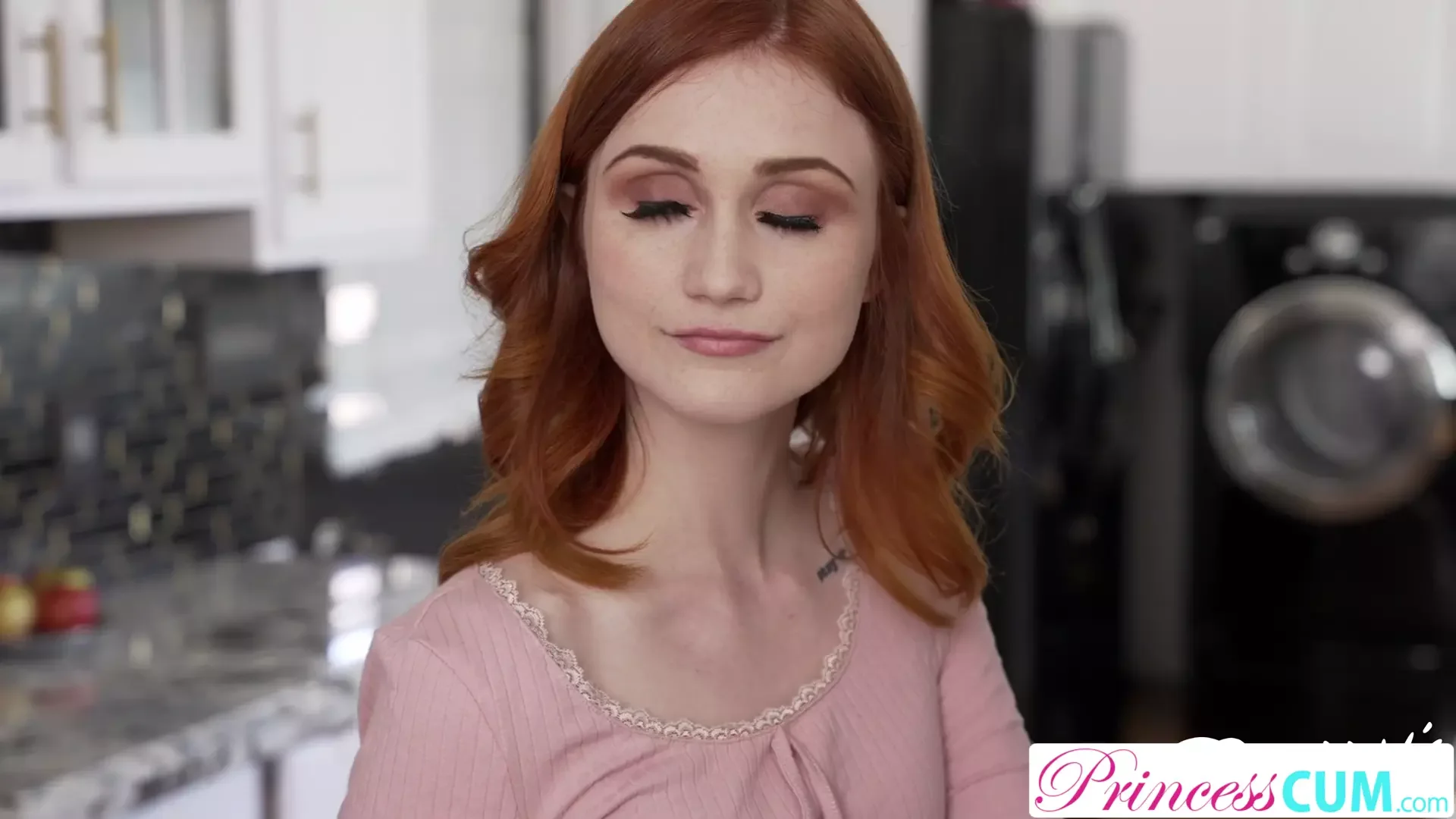 Scarlet Skies Coaches Stepbrother with New Method of Break-up Pussy Therapy -...