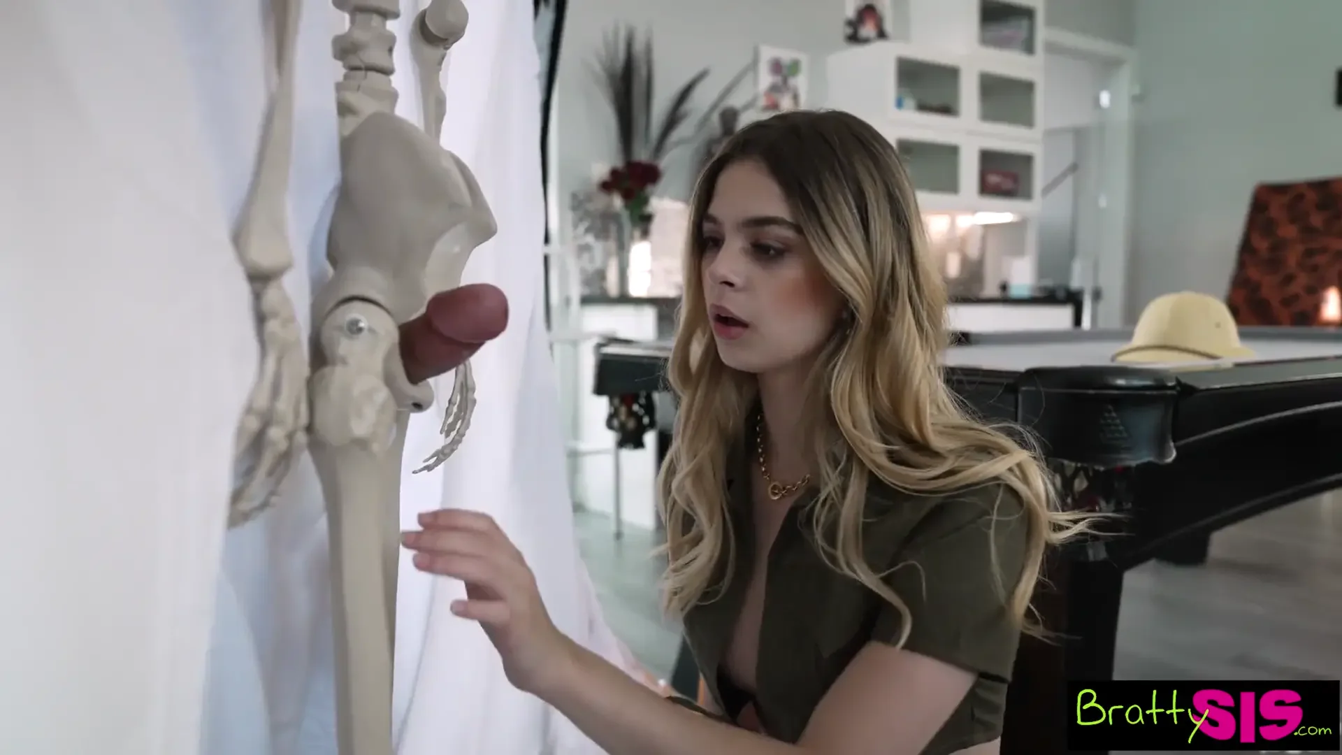Molly Little & Mia Kay Jump Stepbro's Huge Bone-r